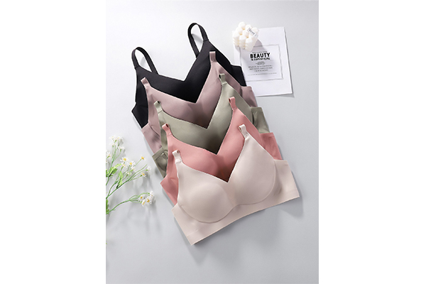 Small Chest Style Underwear Seamless Gathering Comfortable Type Without Steel Ring Medium Thick Cup Glossy Solid Color Bra 638